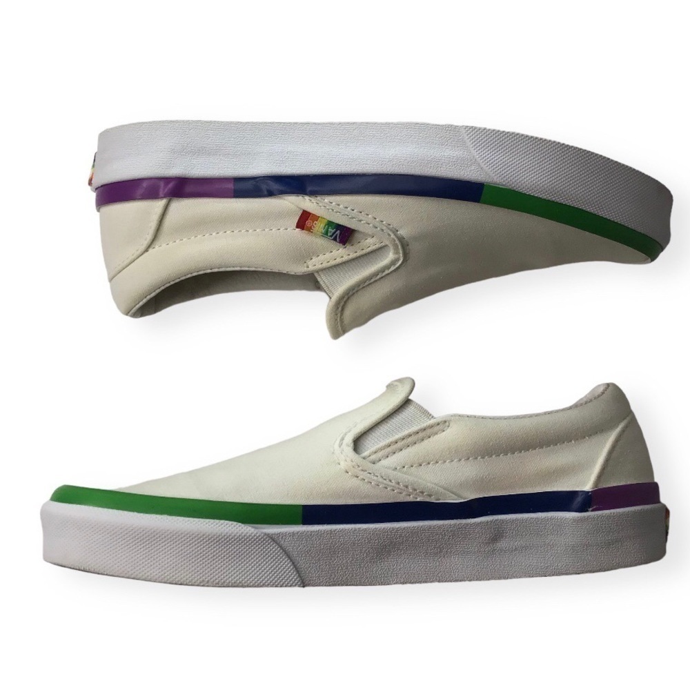 VANS Classic Slip On Rainbow Foxing Skate Shoe.